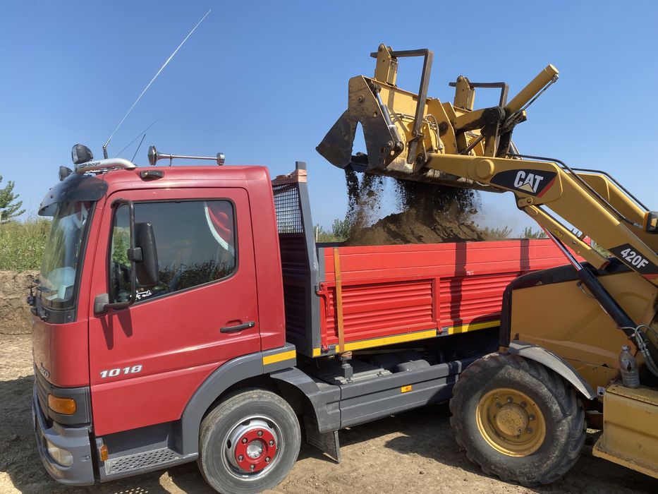 Transport basculabil nisip pietris pamant vegetal