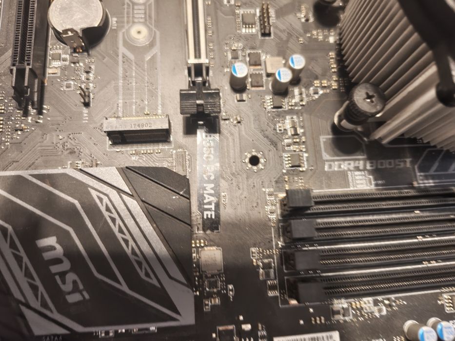 Vand kit placă de baza msi b350 (AM4) CU RYZEN 5 1600X SI COOLER