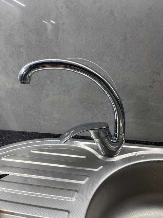 Квартира 2х комнатная  чиланзар 3кв метро Новза