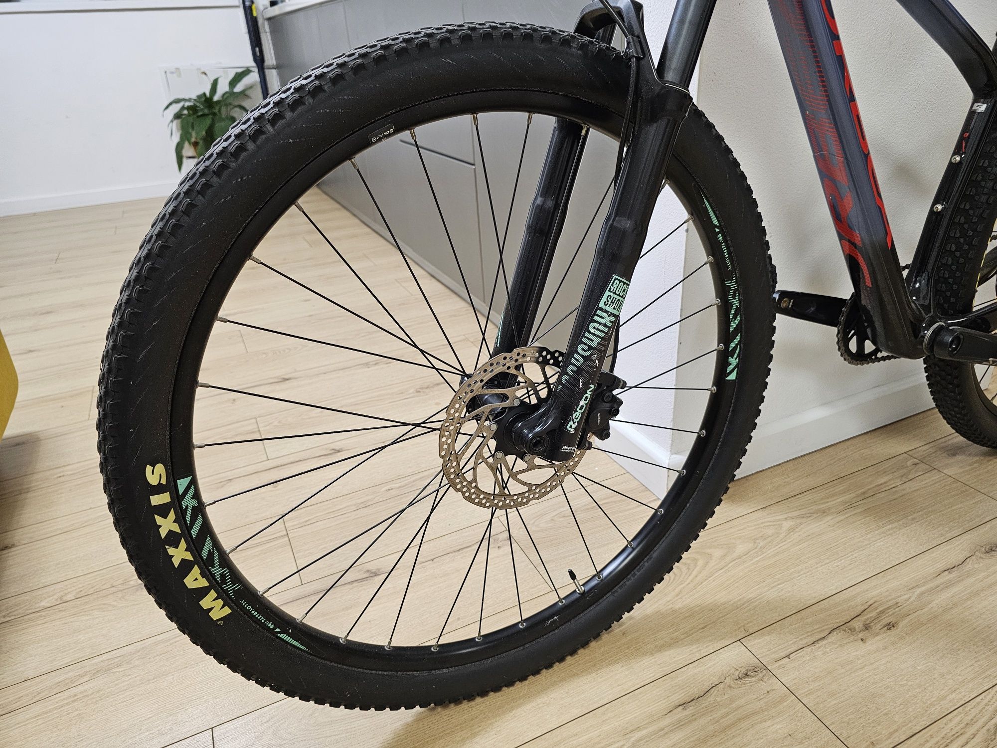 Bicicleta ORBEA Alma carbon roti 29" rockshox recon