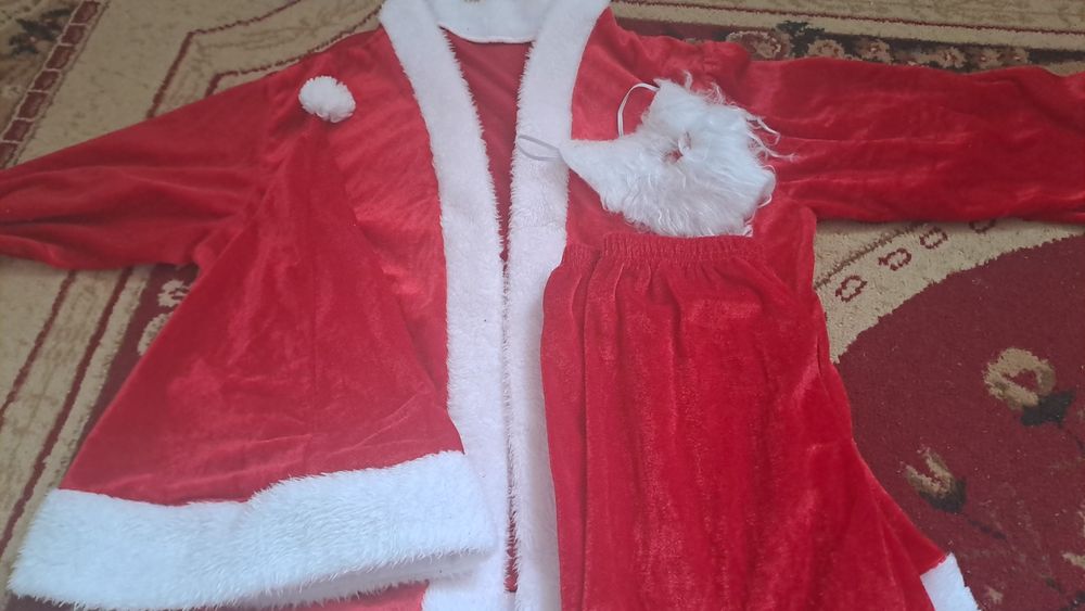 Аяз ата киымы 2000тг 5_7жаска