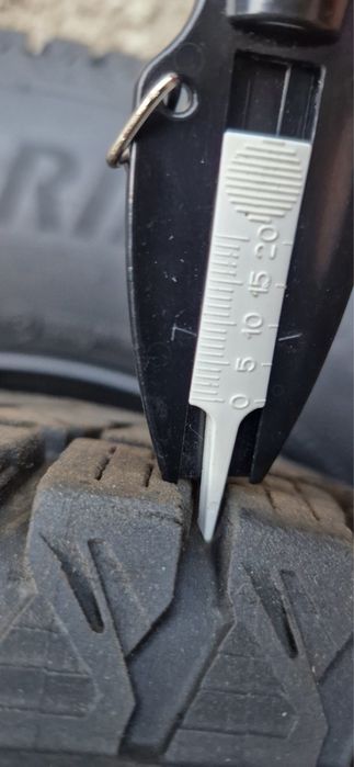 Джанти с гуми за Toyota Hilux 205/80R 16  2012г 5х114.3