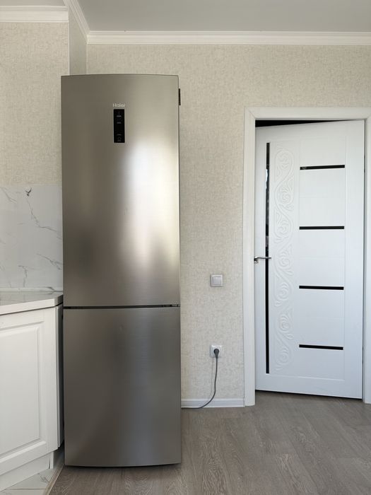 Холодильник Haier 2метра