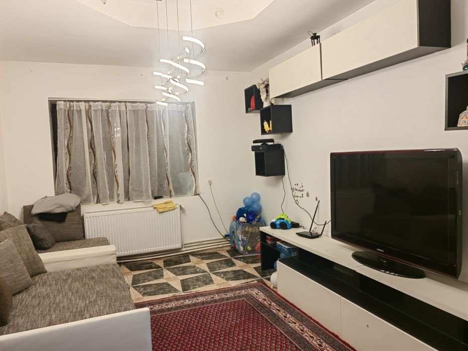 Casa de vanzare in comuna semlac