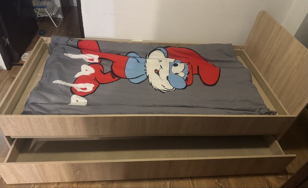 De vanzare :Pat cu sertar