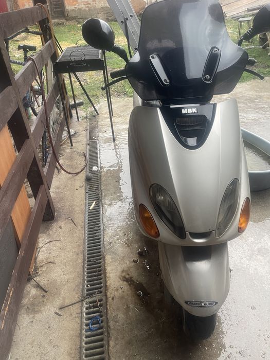 De vinzare yamaha skyliner 125