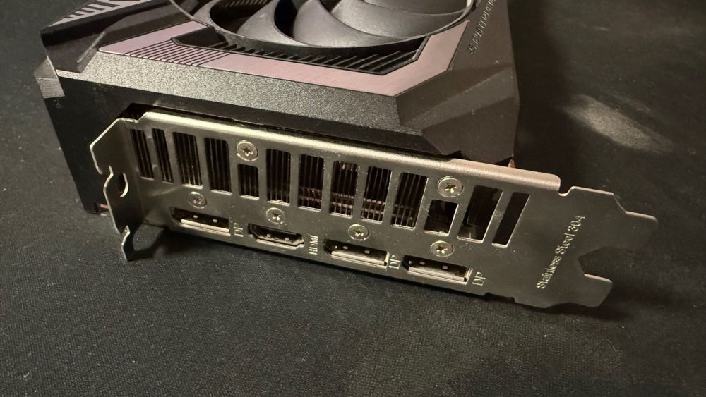 Placă video ASUS ROG Strix Radeon RX 6600 XT – 8GB GDDR6