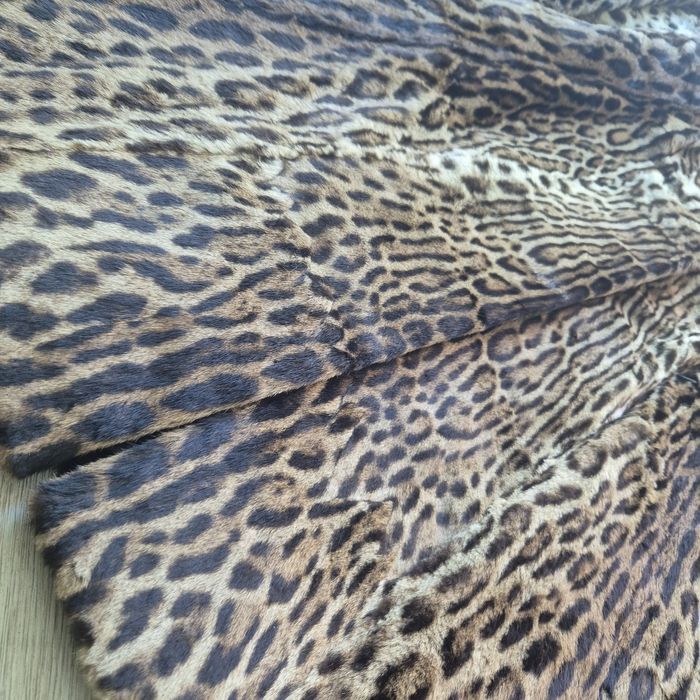 Haina de blana naturala ocelot