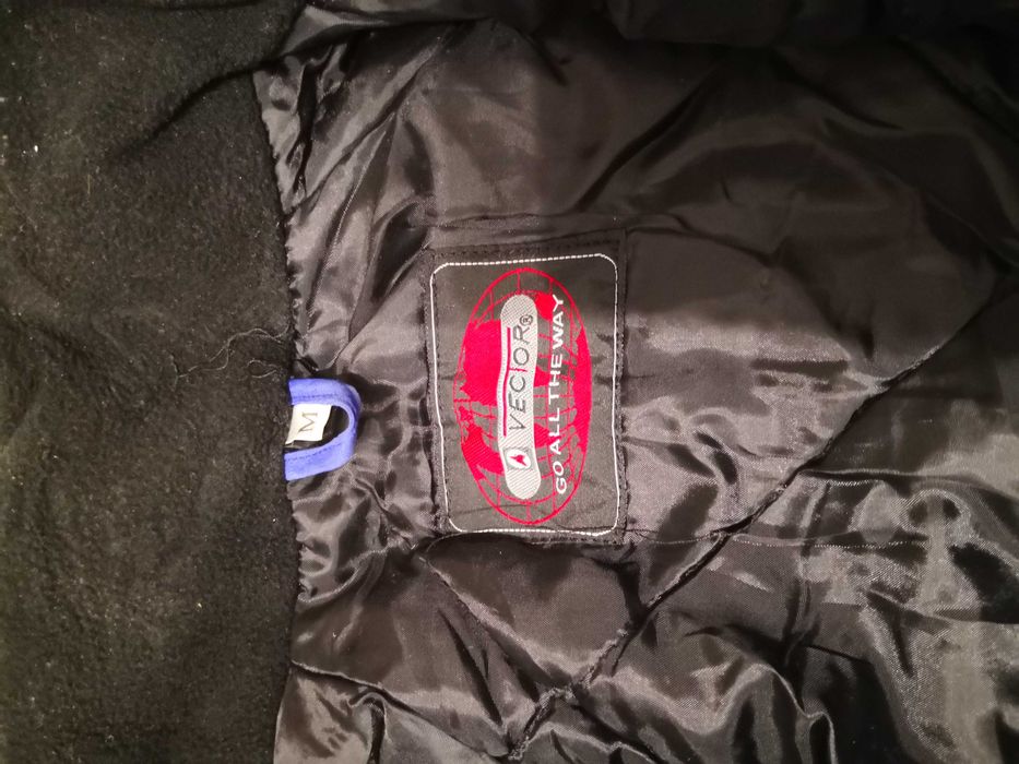 Vector-Jacheta iarna