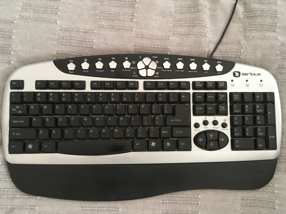 Set PC Desktop Complet + Monitor + Tastatura