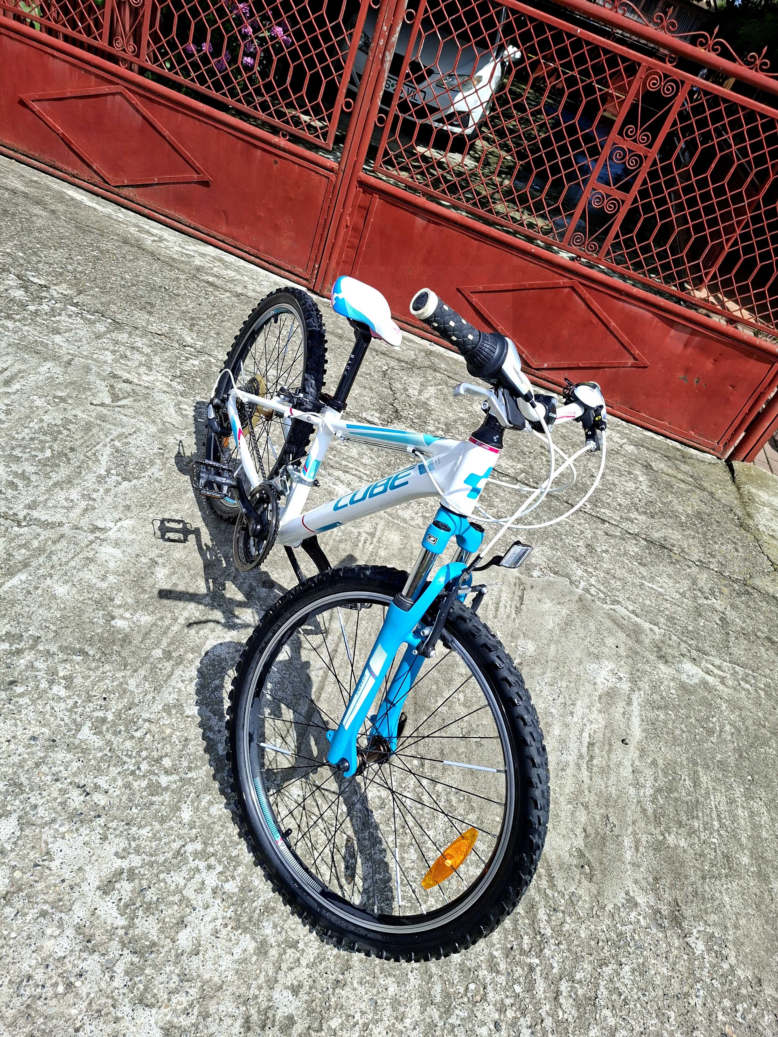 Bicicleta Cube 24
