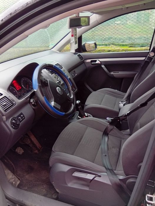 Продавам 7 местен туран