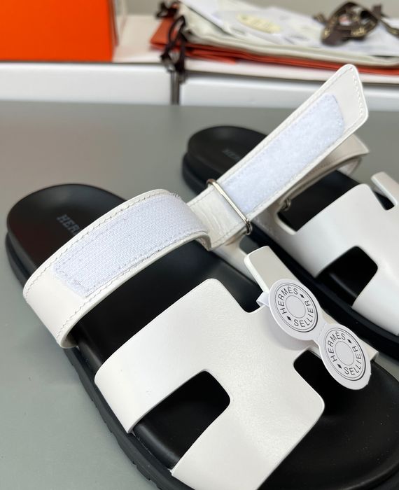 Papuci Hermes Alb Negru