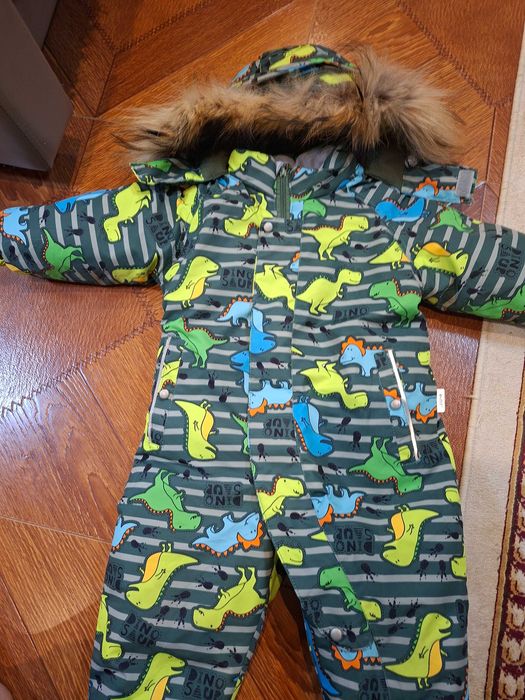 Продам зимний детский комбинезон