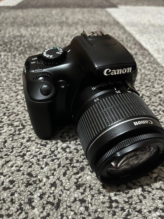 Aparat foto Canon 1100d