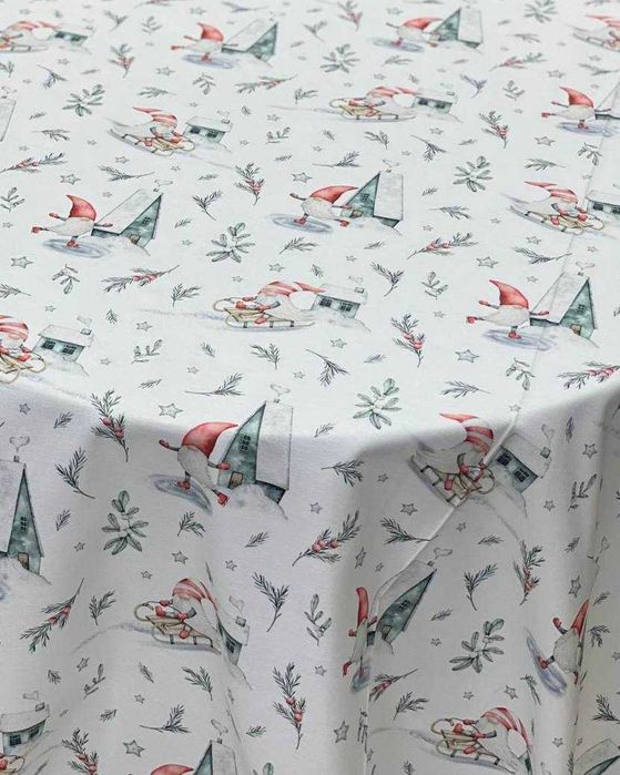 Новогодние скатерти из Турецкой водоотталкивающей ткани  Дак.