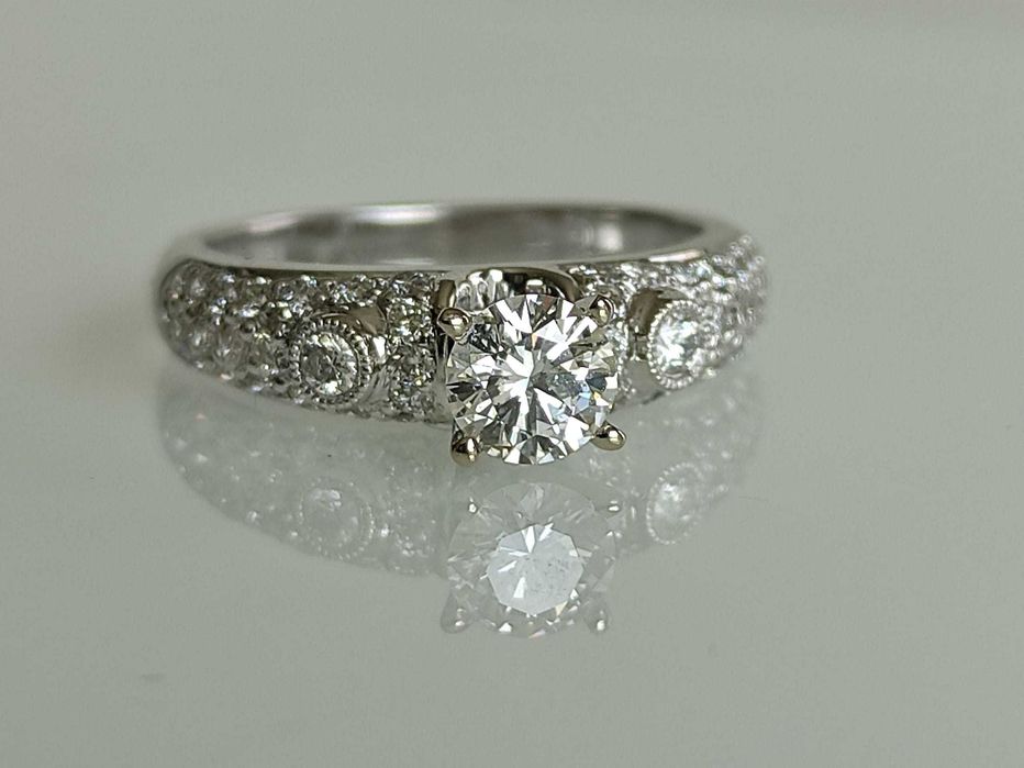 Inel aur 18k cu diamante 1.11ct