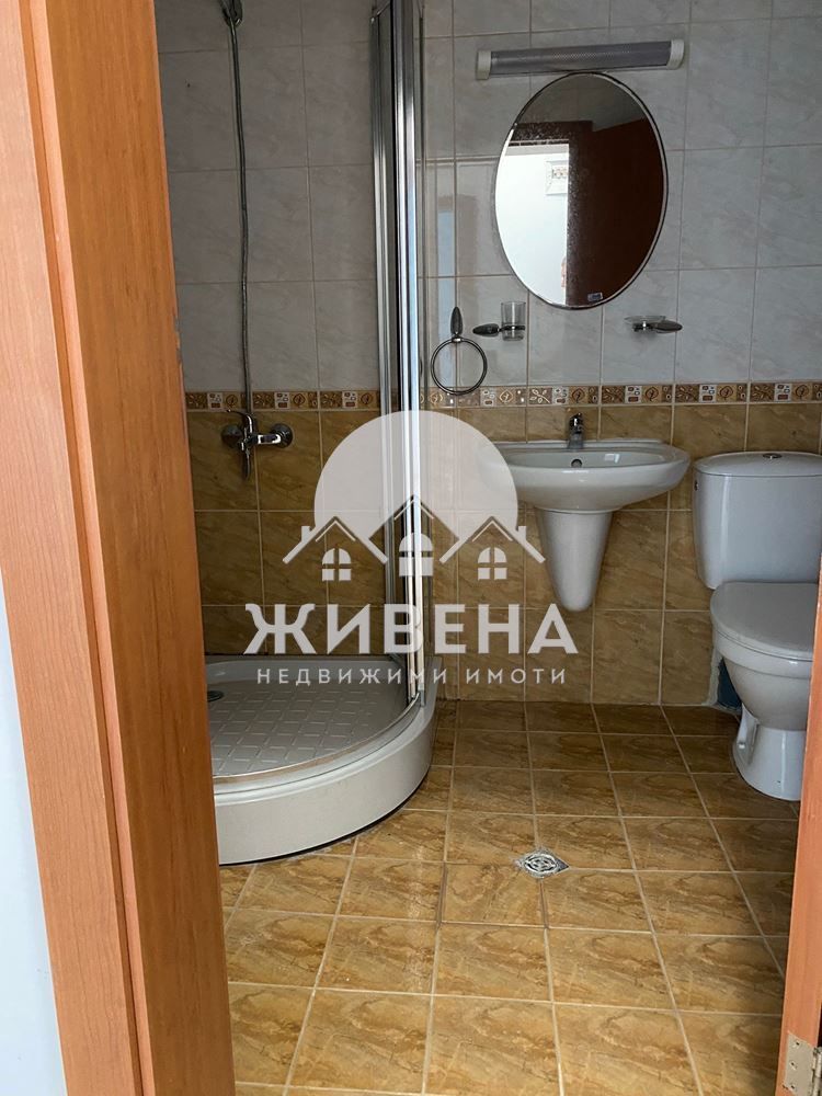 Продава 3-стаен апартамент - 120 кв.м, с.Божурец, общ. Каварна