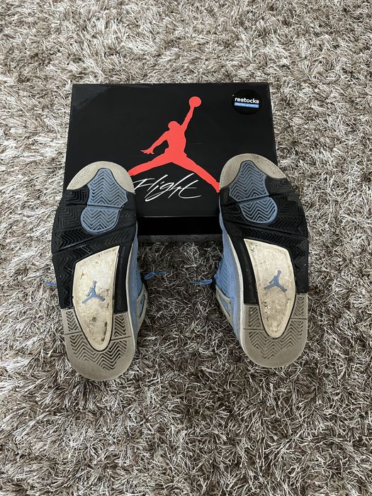 Jordan 4 University Blue