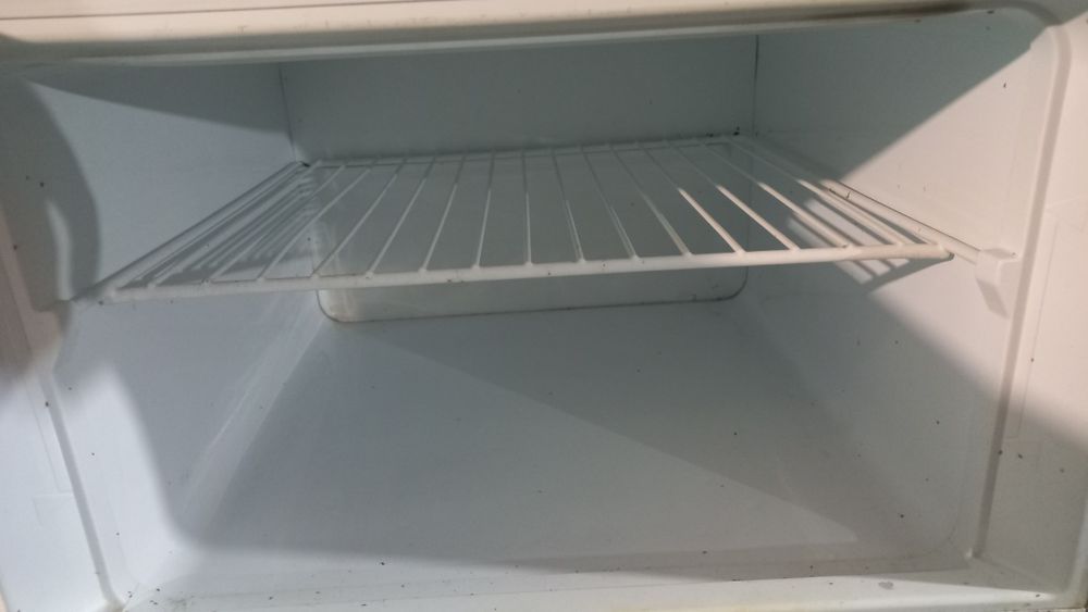 Хладилник Crown РАБОТЕЩ с горна камера