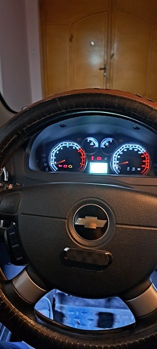 Продам машину  состояние отличное