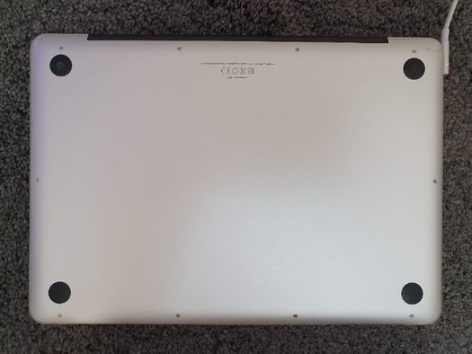 Apple MacBook Pro 13,3" model A1278 cu cutie si acte UNIC proprietar