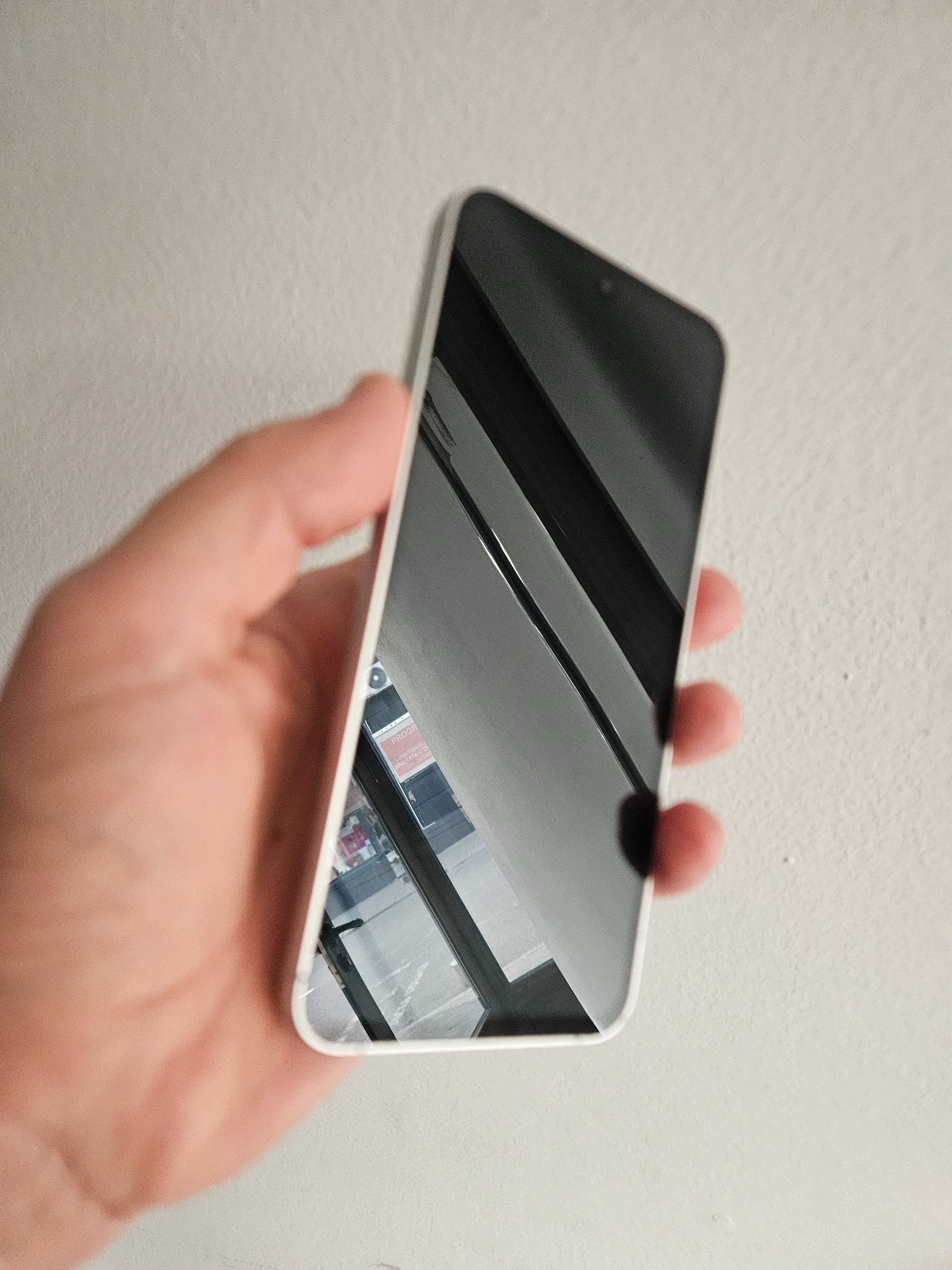 Samsung Galaxy s23 fe, 128 gb, impecabil.