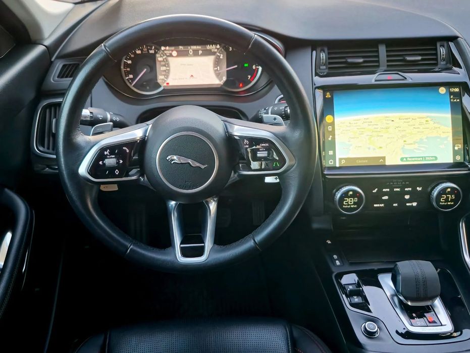Jaguar E-Pace Hybrid/Benzina Garantie 1-3 Ani 218 CP Pilot Distronic 4x4 Keyless LED