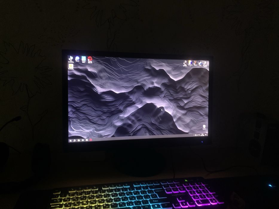 Продам Монитор Aoc 21.5 диагональ 75герц Full Hd