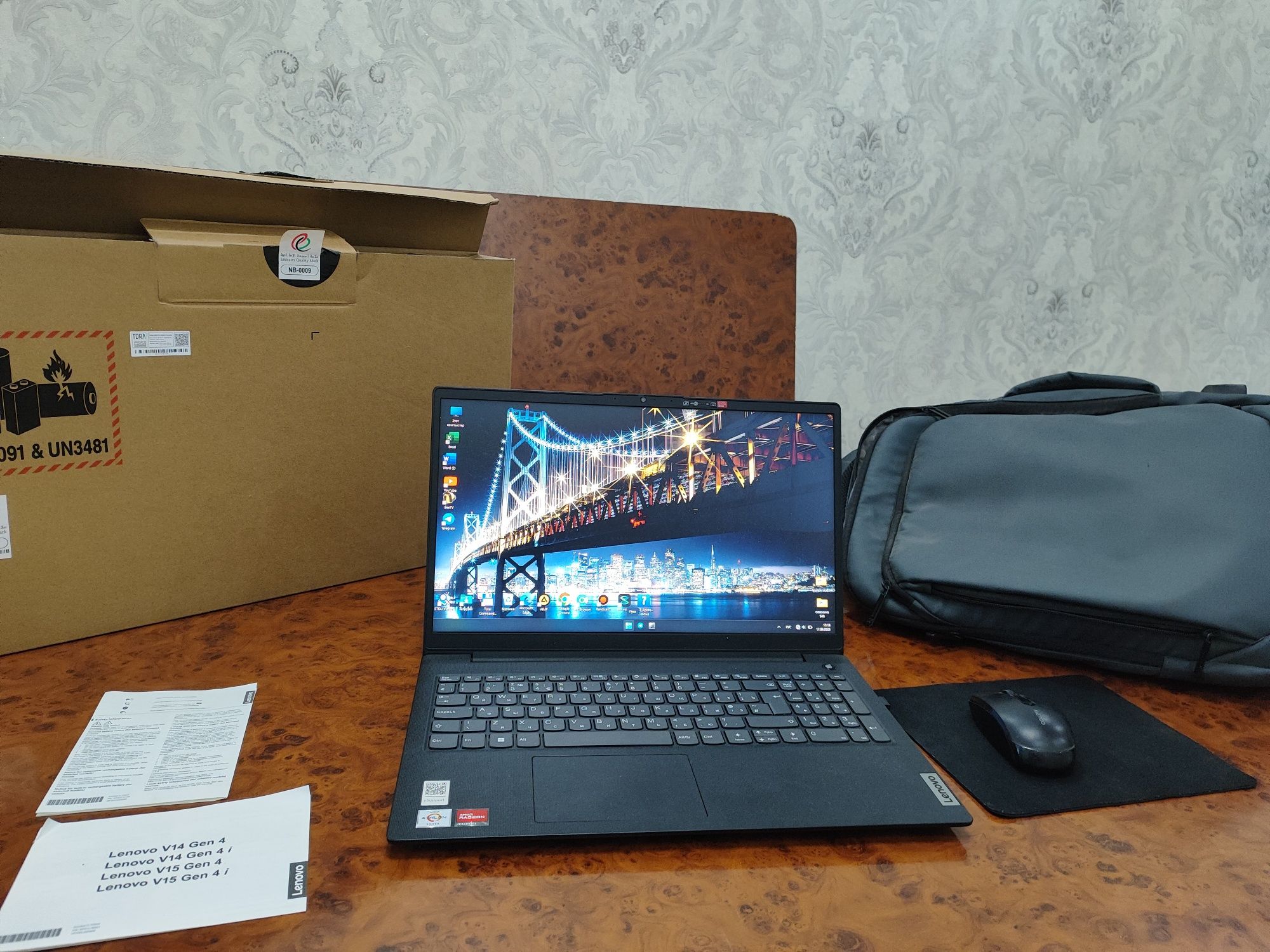 Noutbuk Lenovo/V15