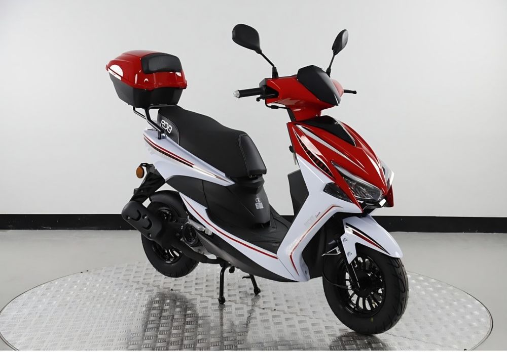 SCUTER BENZINA 50 CC, In 4 timpi!!!