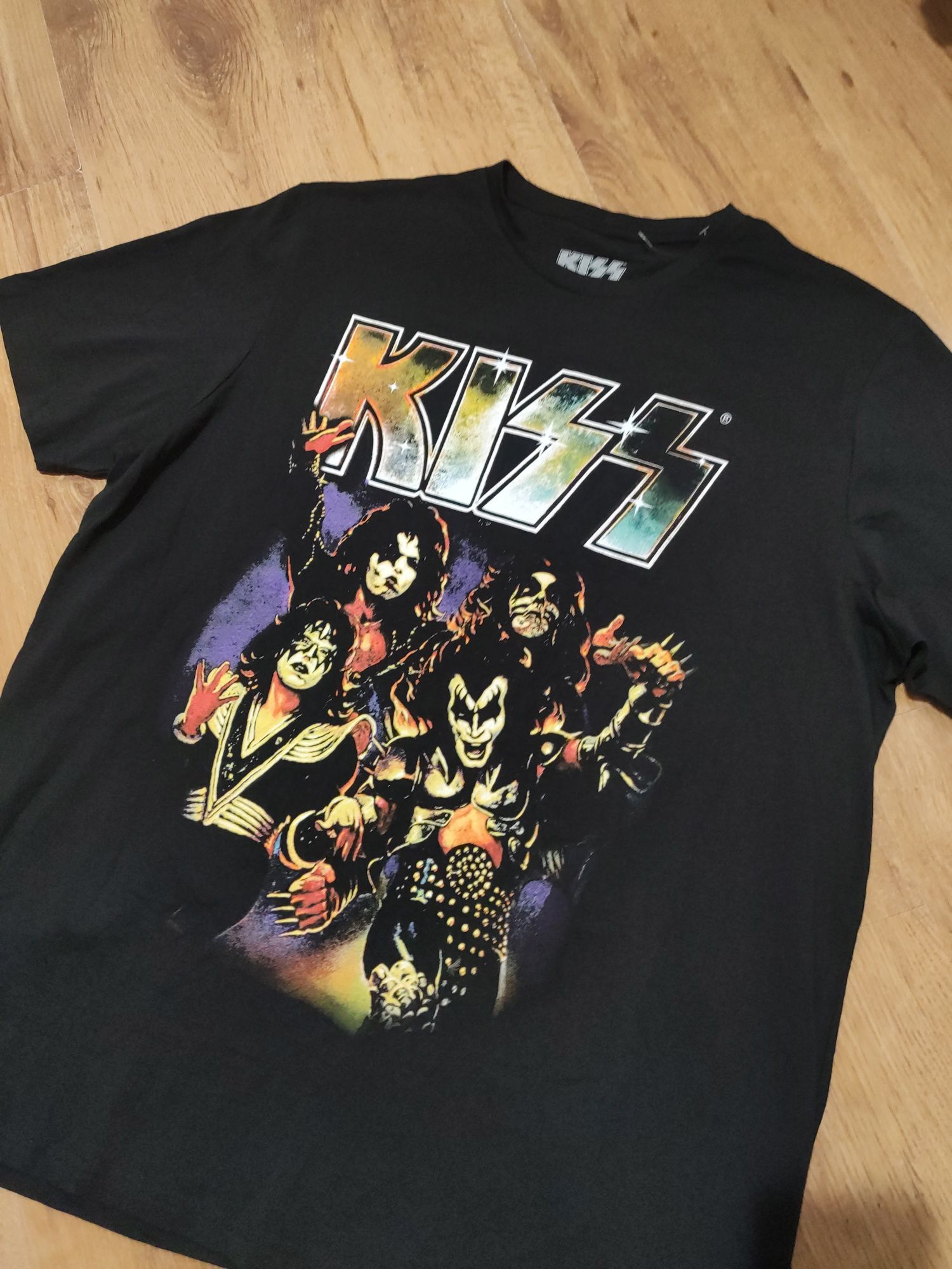 Tricou Kiss mărimea XL