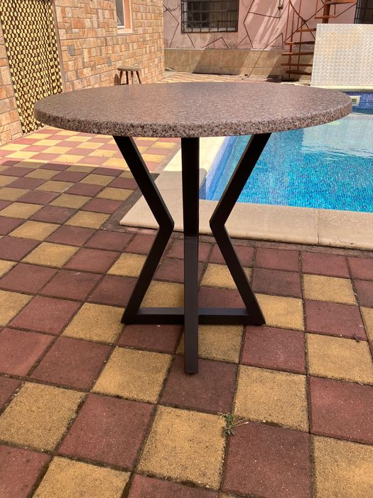 Маси трапезни  за градината