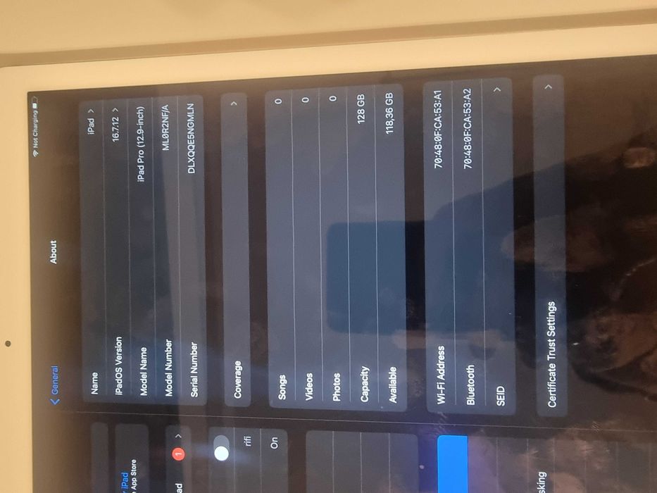 tableta apple ipad pro gen1 12 inchi cu defect