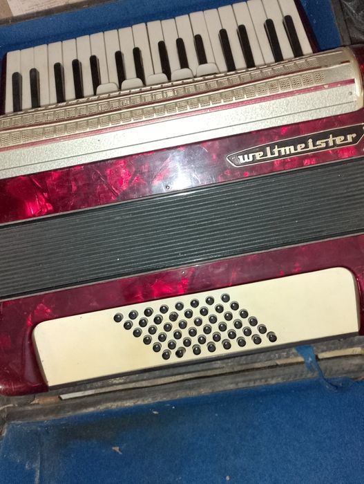 Акордеон с48 баса