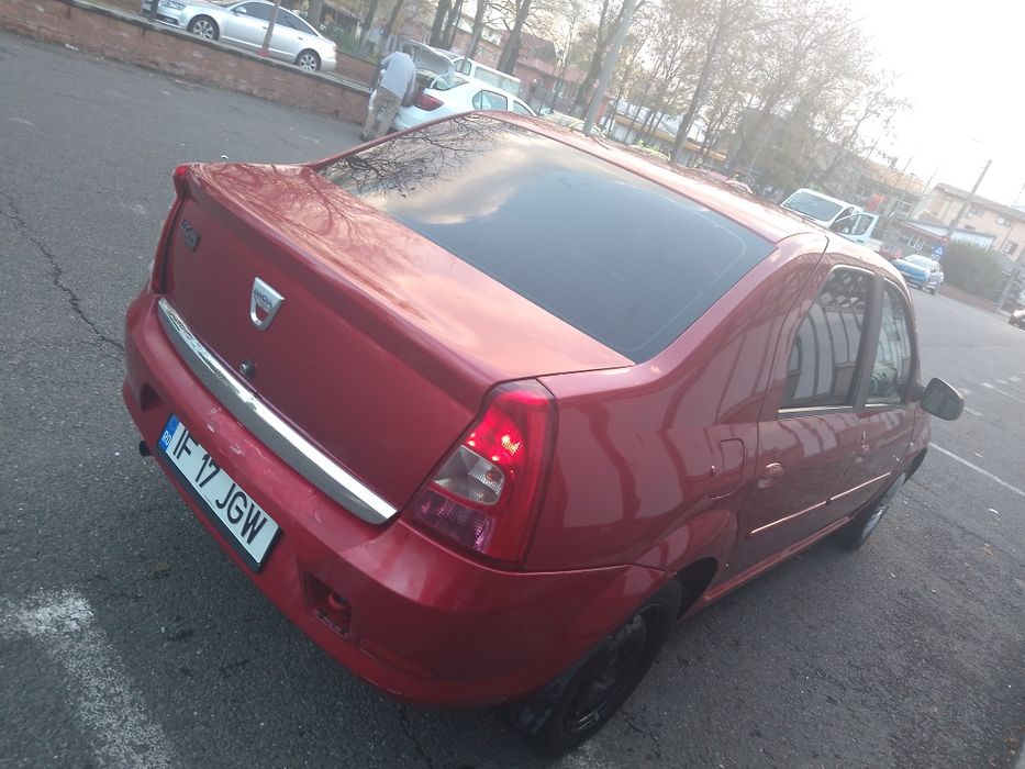 Vând Dacia Logan 2010 gpl