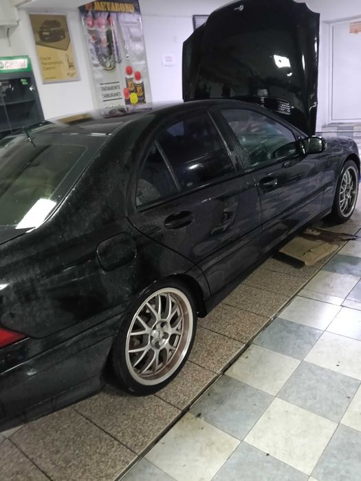 Mercedes C -220 Din anul 2004