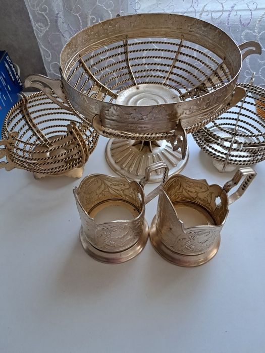 Ввзы и подствканники  старинные