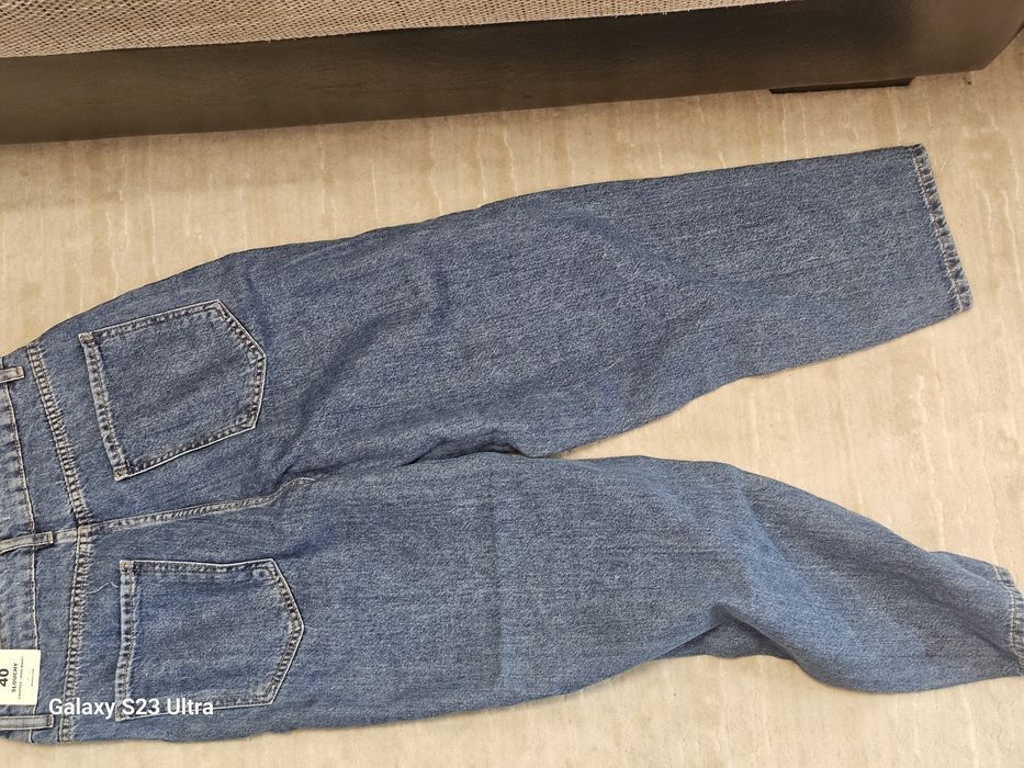 Различни модели дамски дънки