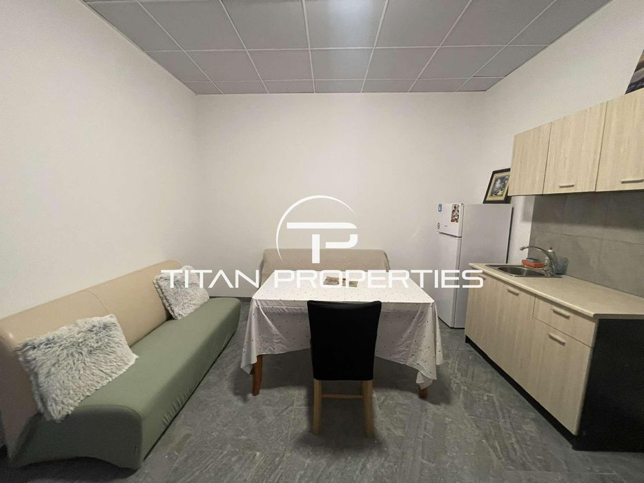 Дава се под наем Тристаен апартамент в Варна, Център - 75 кв.м за 511 € - Снимка #4