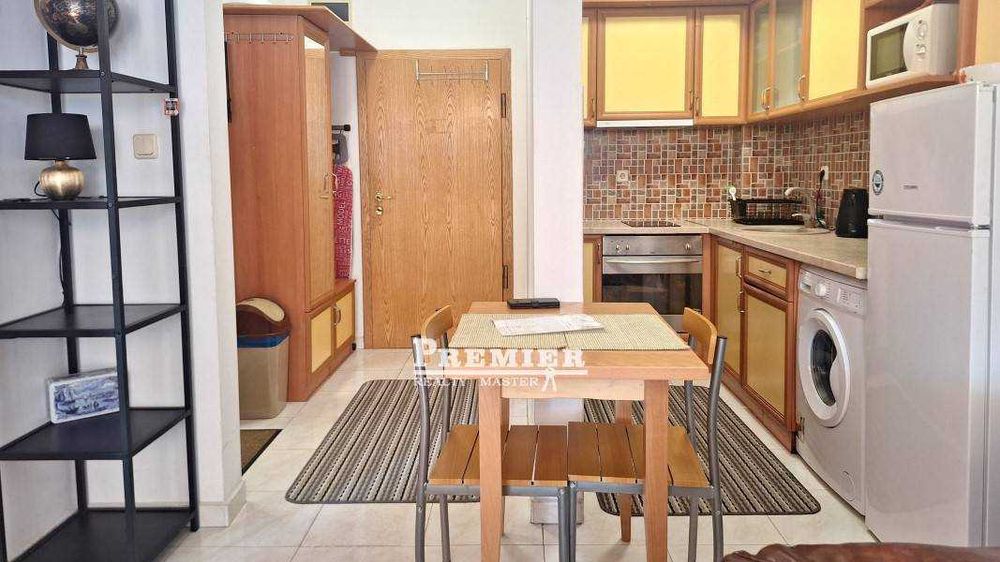 Продава се Двустаен апартамент в к.к. Слънчев бряг - 60 кв.м за 1250 €/кв.м - Снимка #3