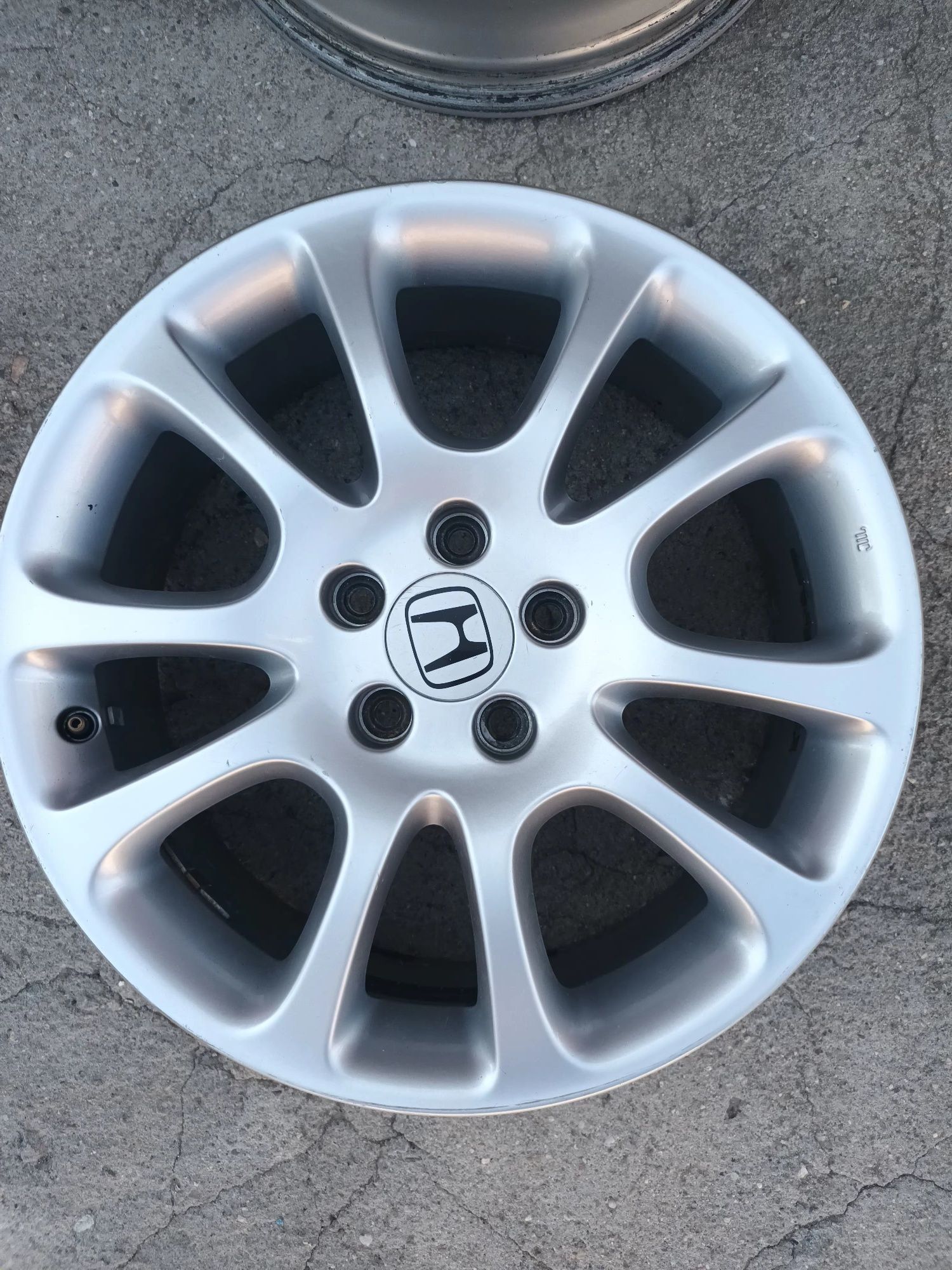 Продавам Оригинални Джанти за Хонда CRV 18Х7J ET50
