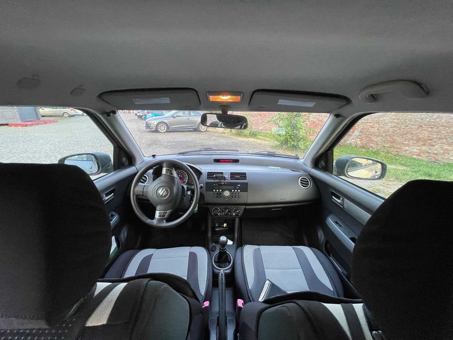 Vând Suzuki Swift