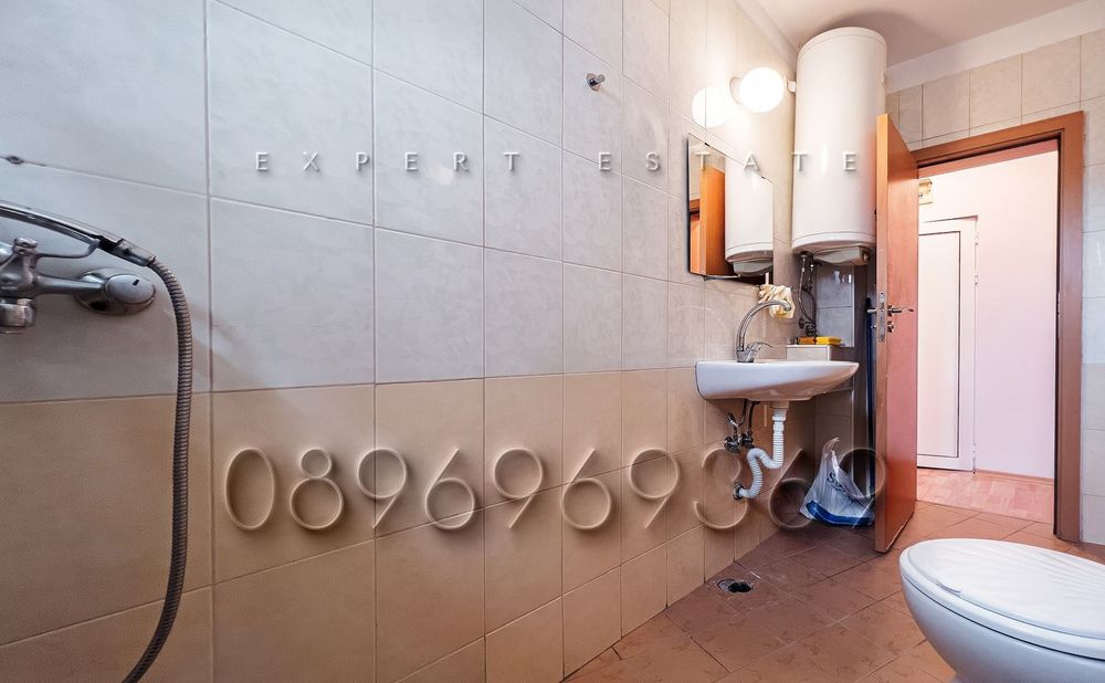 Продава се Тристаен апартамент в Варна, Левски - 81 кв.м за 1976 €/кв.м - Снимка #7