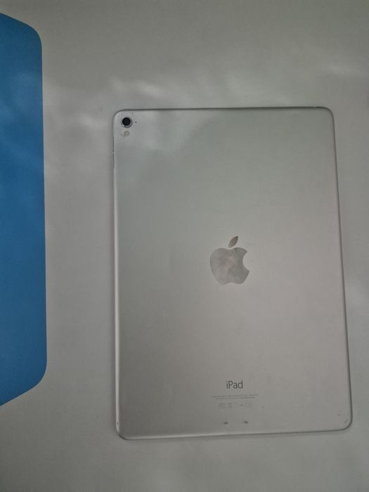 Apple iPad Pro 9.7 MLMP2LL/A 32GB