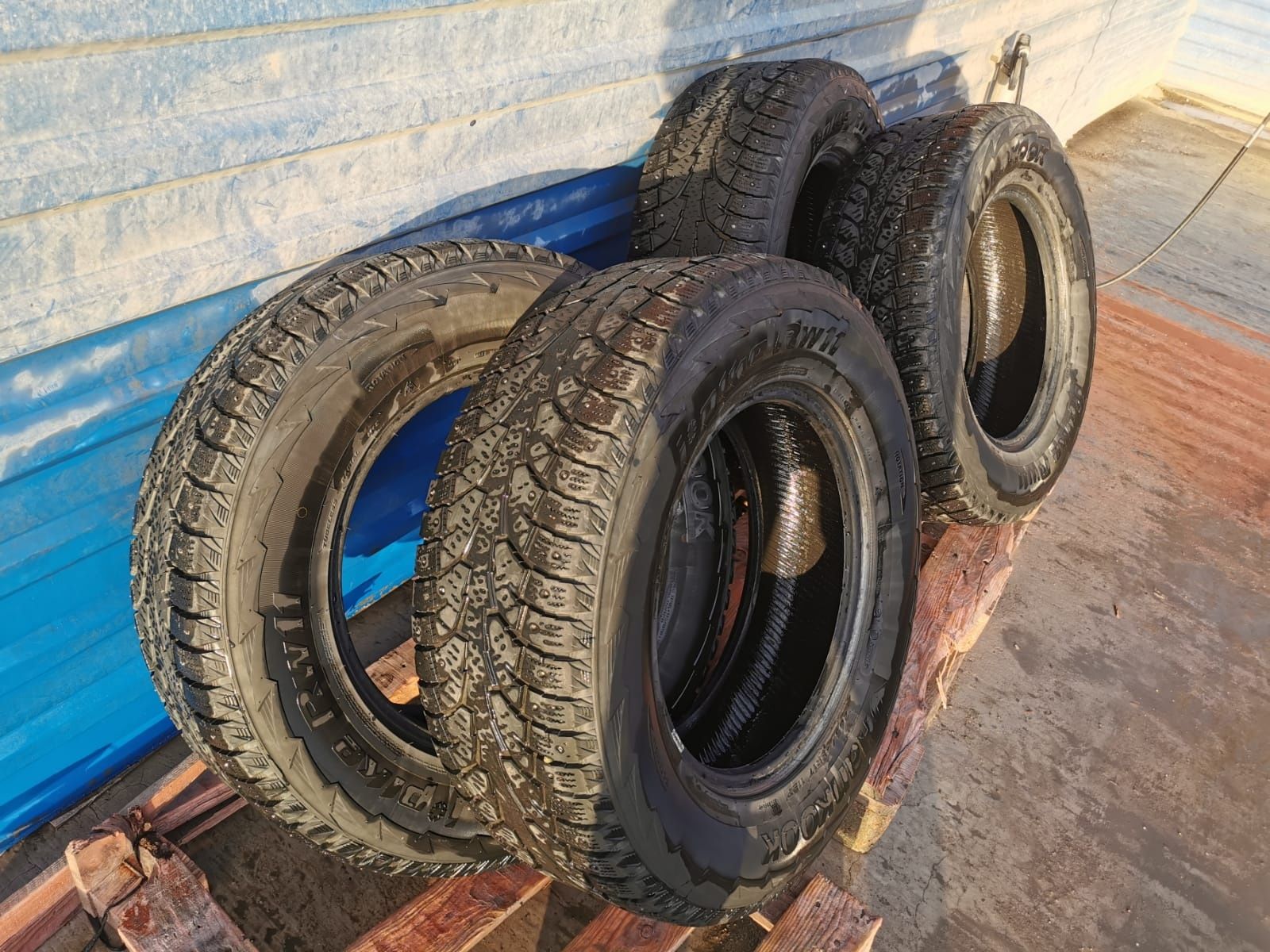 Шины зимние Hankook 265/65/17