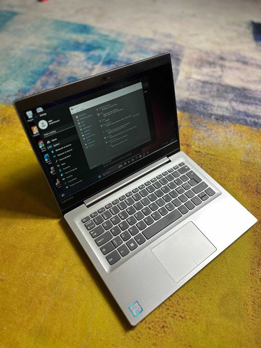 laptop lenovo 320s-14Ikb, i5 gen 7, 4 gb, ssd nvme, se misca f apid