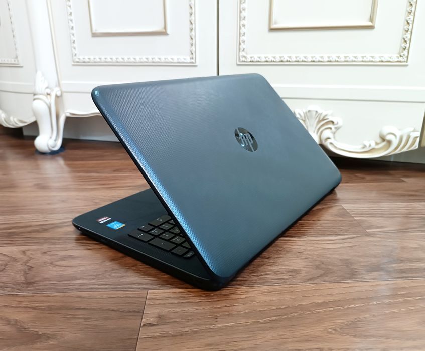 Notebook HP Core i3 / Windows 10.