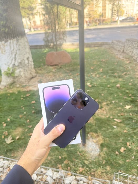 Iphone 14 pro purple