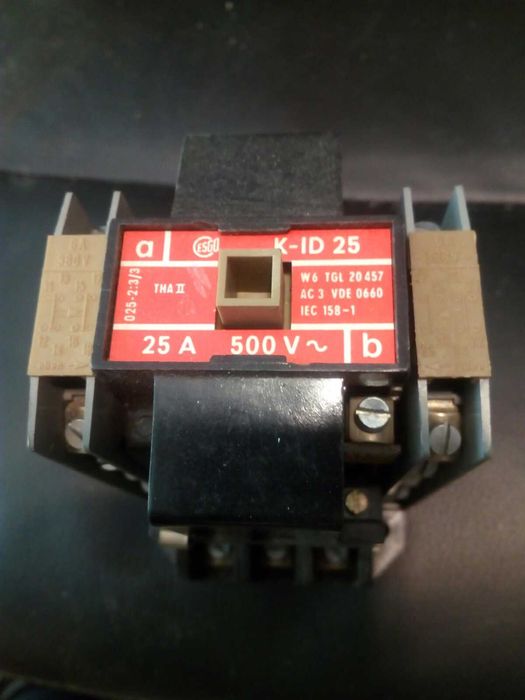 Продавам нови автоматични предпазители/прекъсвачи и контактори